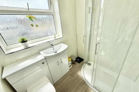 shower-room.jpg