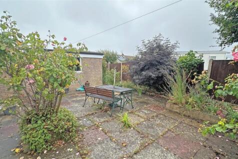 Back Garden View 2.jpg