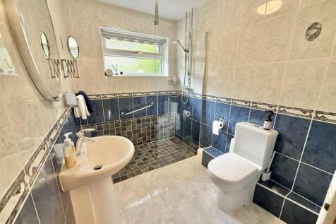 shower room.jpg