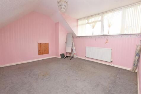 Loft Room.JPG