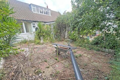 Back Garden View 5.jpg