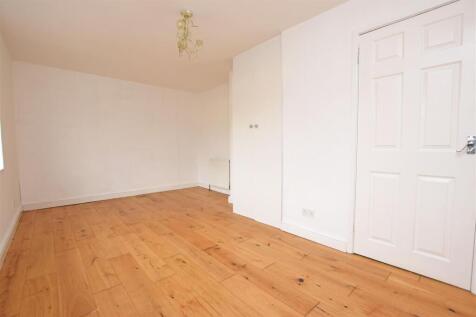 Bedroom.JPG