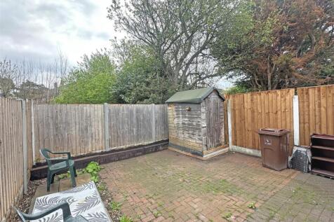 Back Garden View 2.jpg