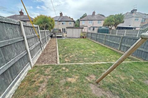 Back Garden View 5.jpg