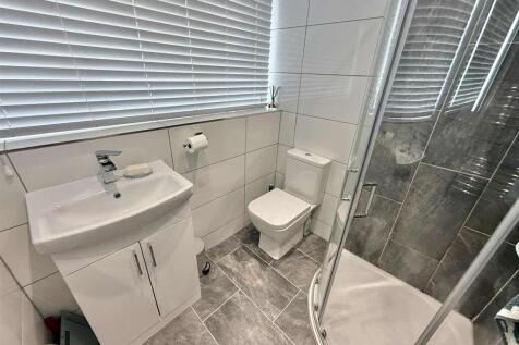 shower-room.jpg
