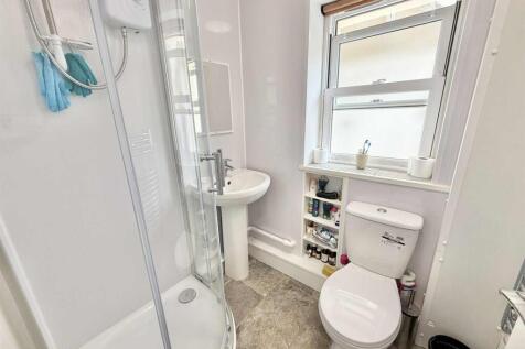 61db92f8-14fd-4eee-a20a-f6bed2343ac5.jpg
