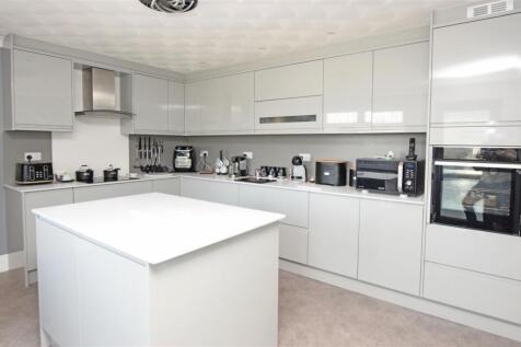 Kitchen V2.JPG