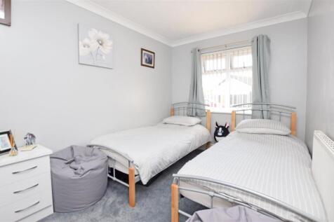Bedroom 3.JPG