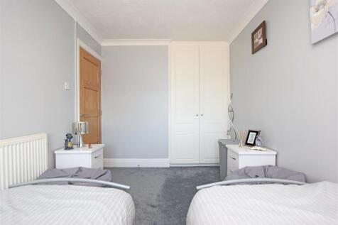 Bedroom 3 V3.JPG
