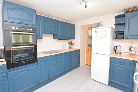 Kitchen.JPG