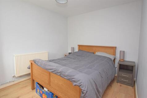 GF Bedroom.JPG