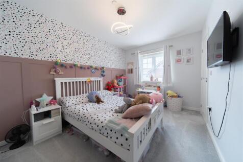 Bedroom 2.jpg