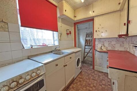 Kitchen.JPG