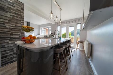 Breakfast Bar.jpg