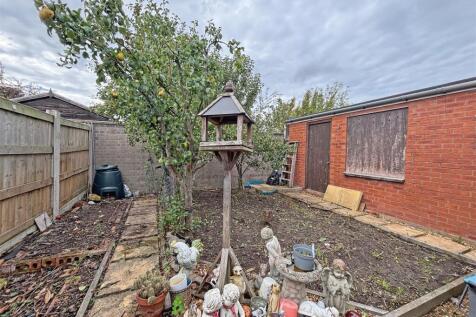 Garden View 2.jpg