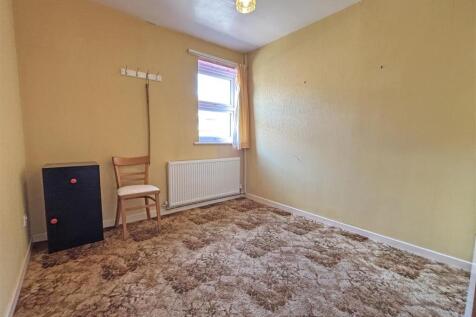 Bedroom 3.JPG