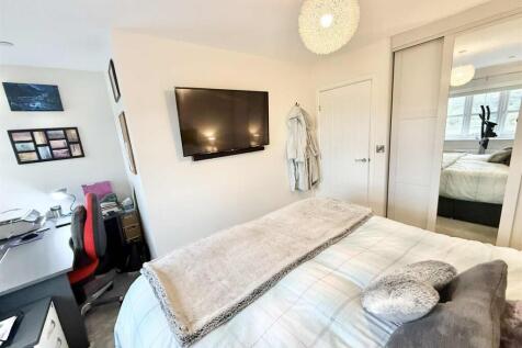 bedroom-2-2.jpg