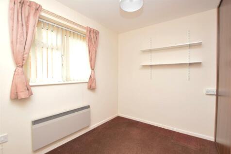 Bedroom 2.JPG