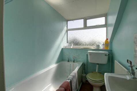 Bathroom Flat