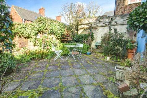 Courtyard Garden