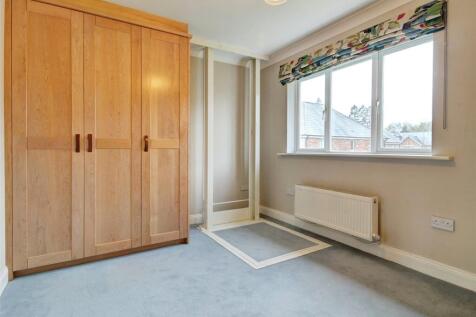 Dressing Room/ Bed 5
