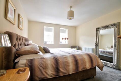 Bedroom 1b