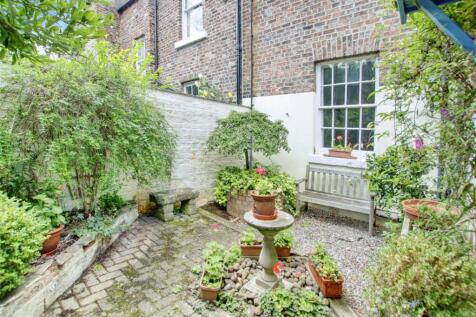 Courtyard Garden