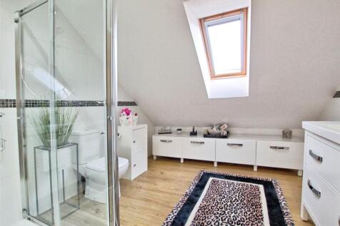 Master Ensuite