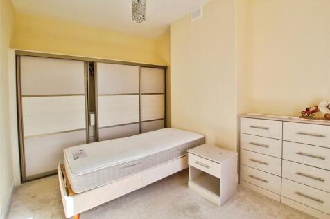 Rear Bedroom