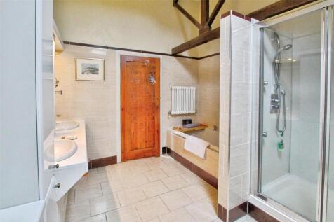 House Bathroom 1