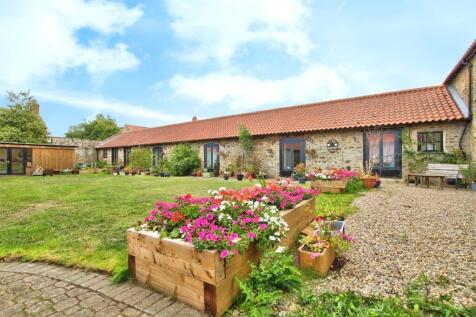 Courtyard Stables