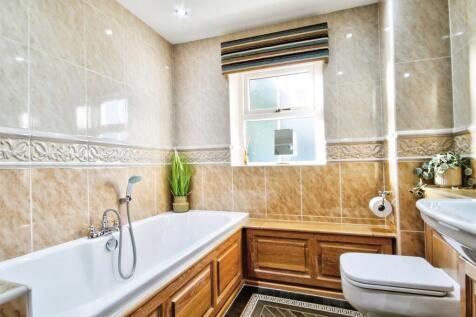 En Suite 1