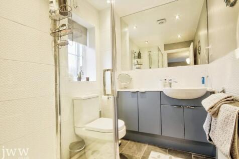 En Suite 1