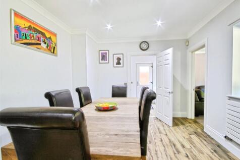 Breakfast Room