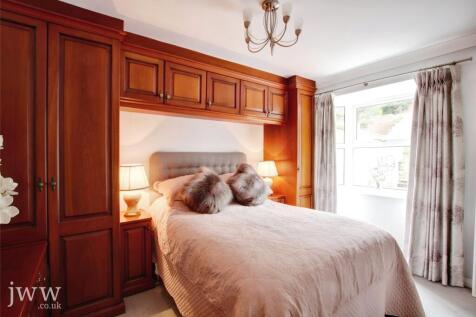Bed 1