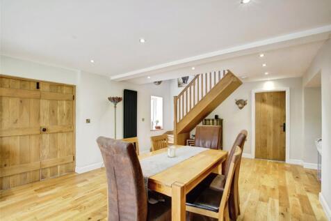 Cottage Dining