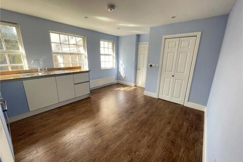 Kitchen/Living Space