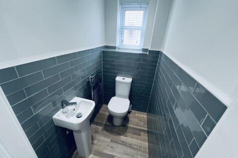 Cloakroom/wc