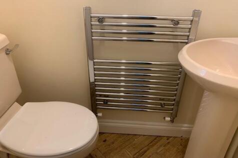 Cloakroom/wc