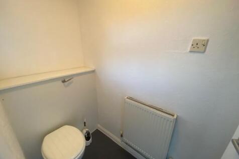Cloakroom/wc