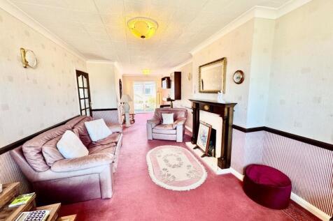 LOUNGE/DINER