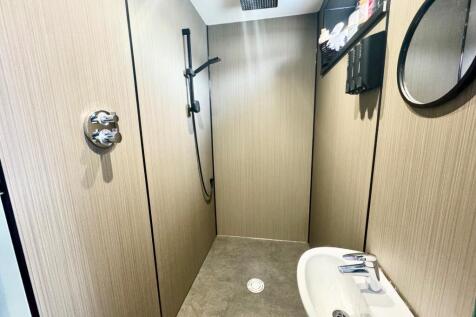 Walk in shower