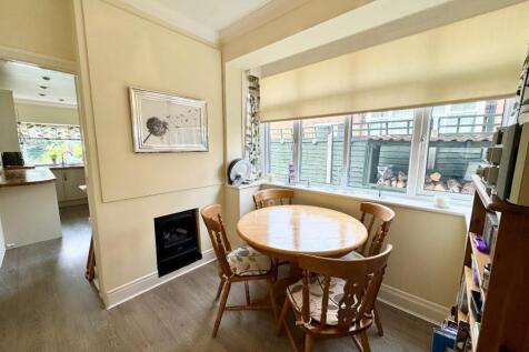 Breakfast Room