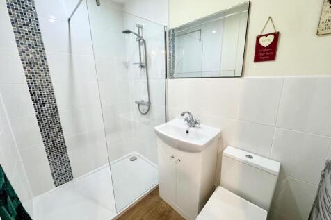 Ground Floor Ensuite