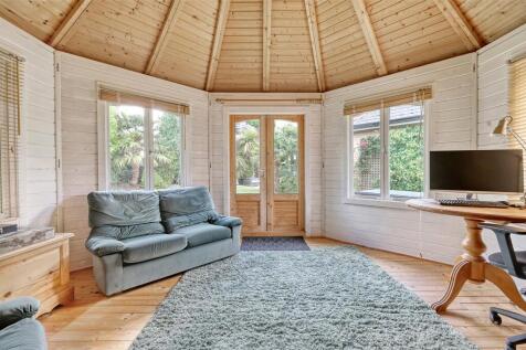 Summer House/Office