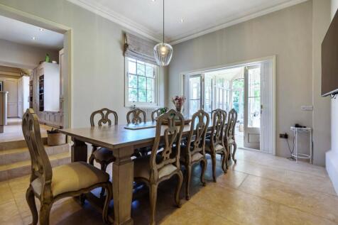 Breakfast Room