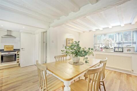 Cottage Kitchen