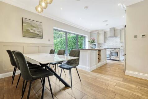 Kitchen/Dining