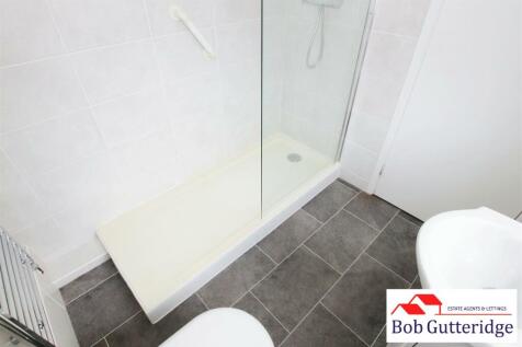SHOWER ROOM/WC