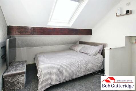 USABLE LOFT SPACE